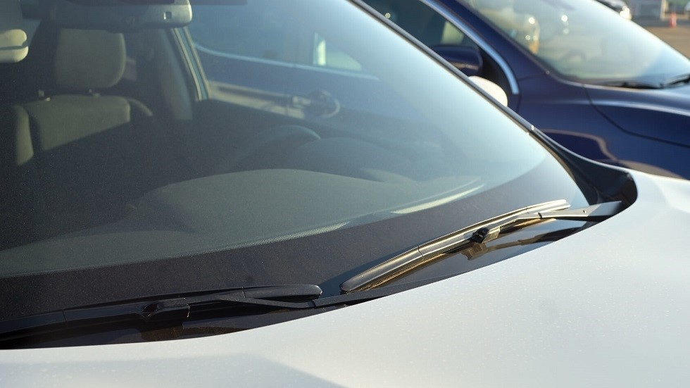 « La Voix des Clients » pare-brise : VASANO ouvre son analyse sémantique des avis Google aux réseaux de réparation de vitrage